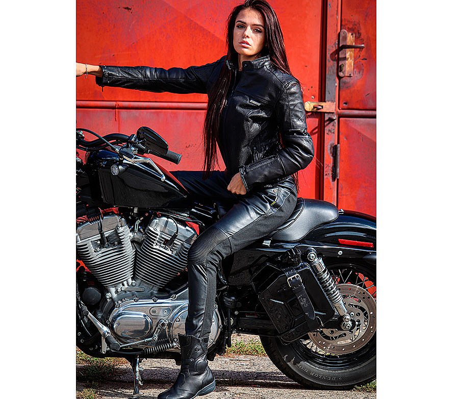 Leggings  Moto Leggings Black - Constantly Varied Gear Womens > Tricia  Linden