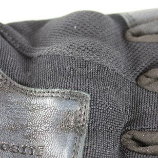 comfee_gloves_black-5.jpg