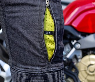 mandoubleblack-14-1747820366