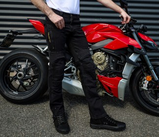 mandoubleblack-18-1747820366